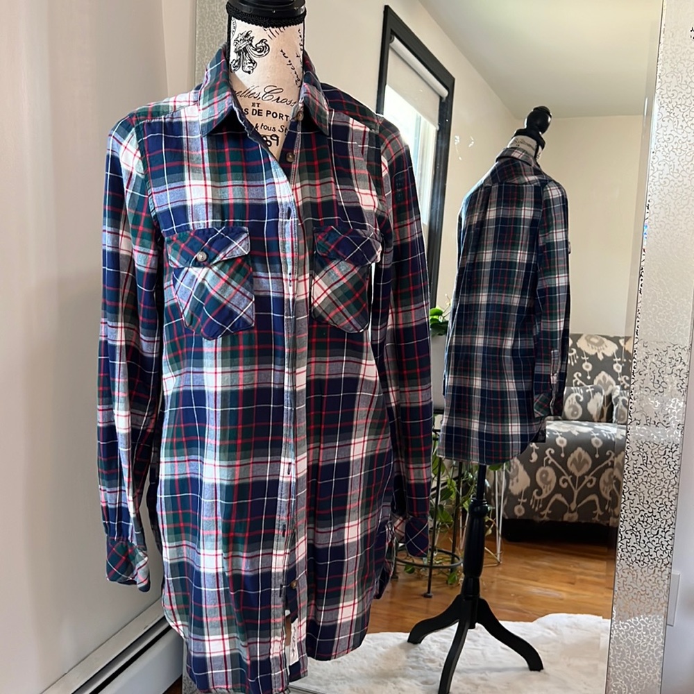 H&M L.O.G.G. Plaid button down long shirt size 6
